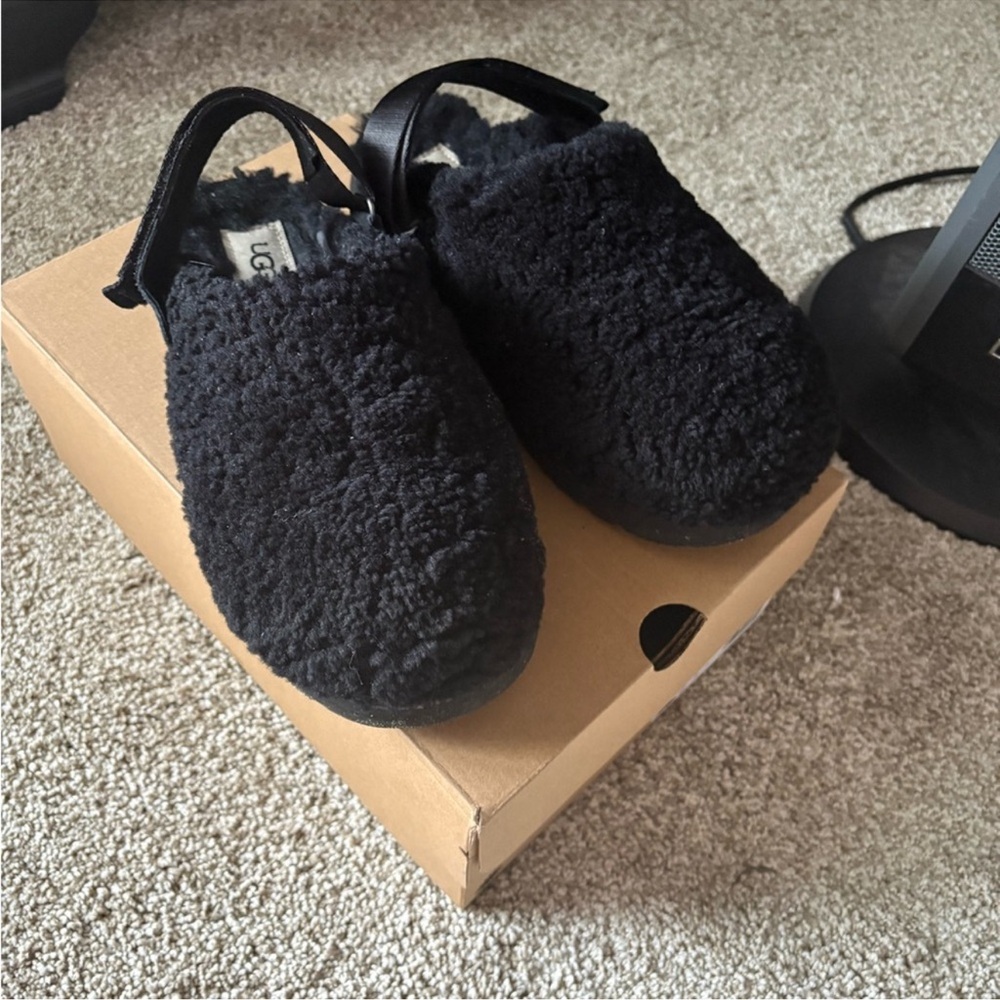 UGG® Fuzzy Lanah Clog